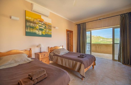 Ta' Għammar Villa | Rebekah – Ghasri Holiday Home