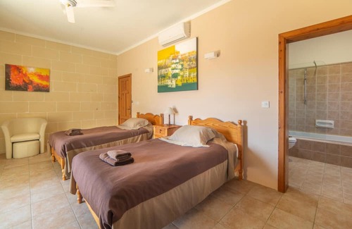 Ta' Għammar Villa | Rebekah – Ghasri Holiday Home