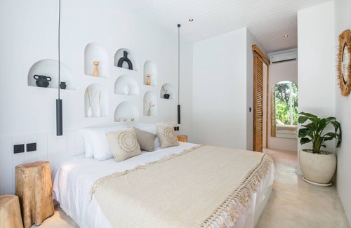 Pecatu Cottage | Modern 2BR Villa, 4min to Bingin's Coastal Charm