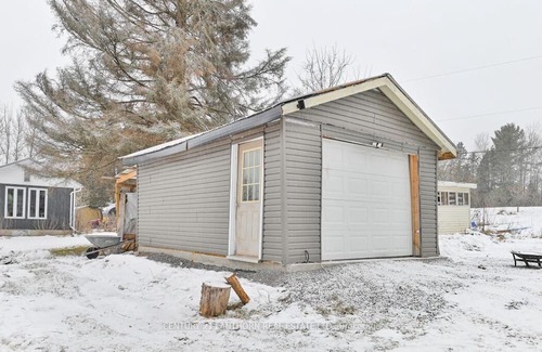Cordova Mines House | Home in quiet rural setting, near lakes.