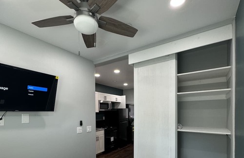 Barelas Apartment | Downtown Modern updated apartment