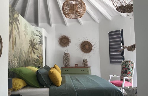 Lamentin Villa | Unique villa with 3 air-conditioned master suites and large open spaces