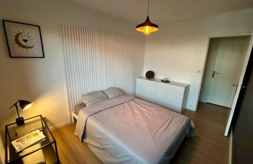 Blatin Apartment | Galaxie Appartement Moderne, Vue Ville et Puys