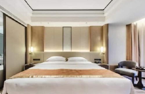 Hongqi District Hotel | Radisson Hotel Xinxiang Branch