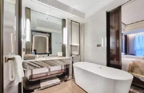 Hongqi District Hotel | Radisson Hotel Xinxiang Branch