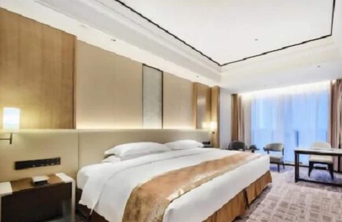 Hongqi District Hotel | Radisson Hotel Xinxiang Branch