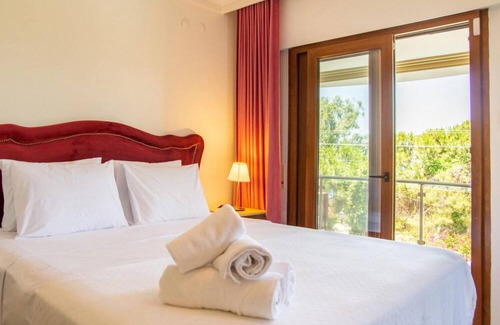 Cesme Villa | Enchanting Villa with Backyard in Cesme near Beach