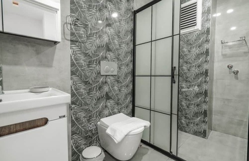 Antalya City Centre Apartment | Charming and Central Flat near Beach in Muratpasa
