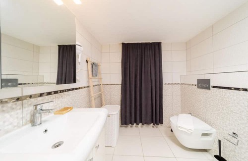 Kaleici Apartment | Missafir Lovely Flat Near Hadrian's Gate