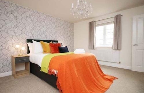 Llantarnam House | John Fielding (5BR, Free parking)