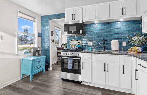 Machesney Park Cottage | Charming Cottage