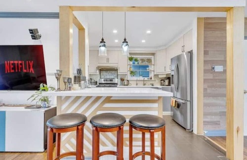 West Hill House | Ultimate Private Escape 4Br/2Wr & BBQ