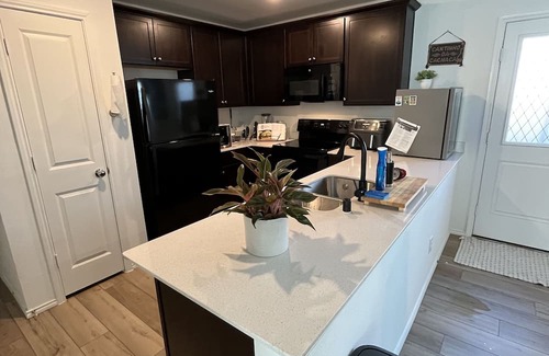 Clear Lake House | Your Home in DFW