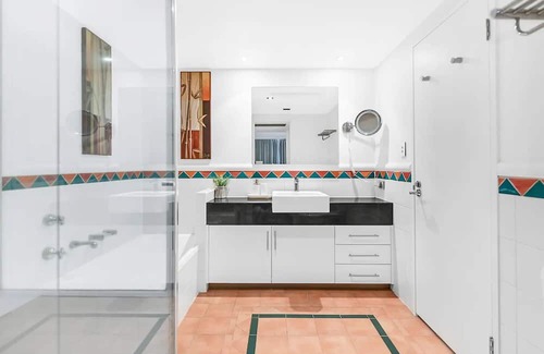 Gold Coast Resort | Resort style apartment in the hart of Surfers Paradise