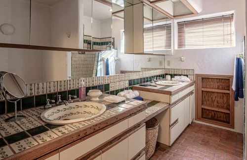 Coarsegold Apartment | Retreat by Yosemite: Balcony Suite