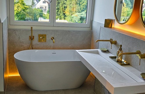 Obersendling Apartment | Schöne Dachgeschoss Neubau 80m² Wohnung mit Dachterasse