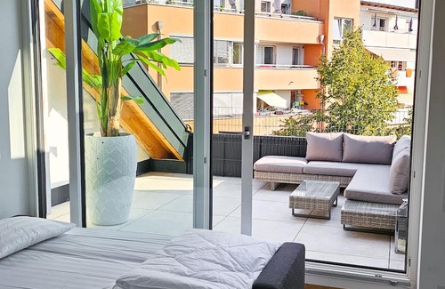 Obersendling Apartment | Schöne Dachgeschoss Neubau 80m² Wohnung mit Dachterasse