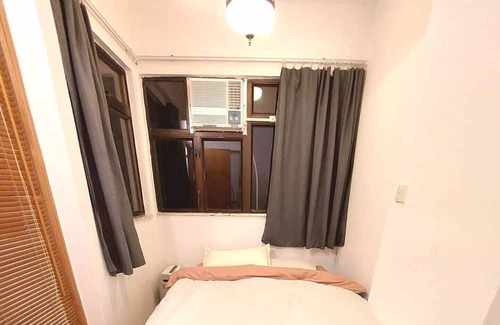 Quarry Bay Apartment | Full Modern Apartment in the Center of HK Island