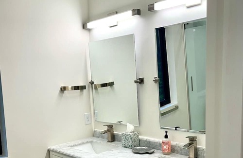 Skaneateles Cottage | Skaneateles Lake Modern House