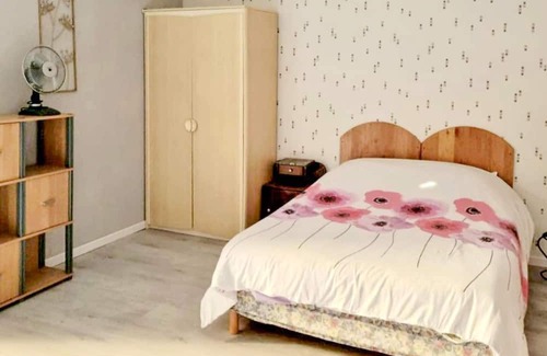 Salbris House | Spend a wonderful time in this charming vacation home in a good location for many activities.