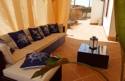 Ognina Villa | Villa Ognina holiday villa