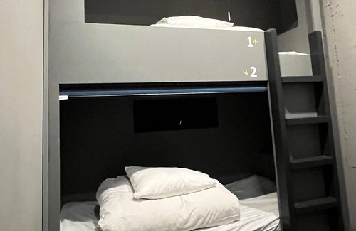 Minamiotsuka Apartment | Double room bunk bed / Toshima-ku Tokyo