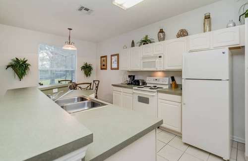 Crestwynd Bay Resort | 5 BD 5 BT villa in Windsor Hills Resort