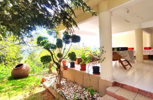 Vasa Koilaniou House | Fun Guest House with Pool near Troodos