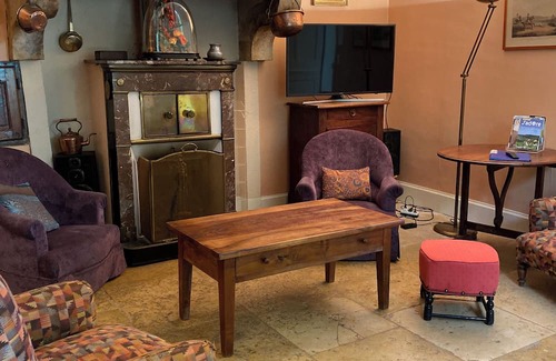 Saint-Seine-sur-Vingeanne House | Large family home in the country - sleeps 8