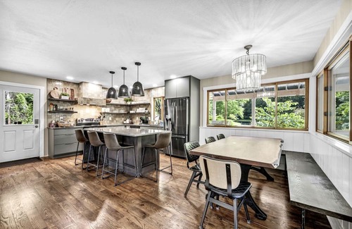 Ava Cabin | Cozy Secluded Cabin with Games and Hot-tub in Sarahsville, Ohio