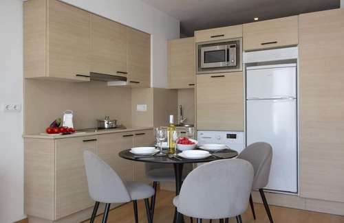 Castello de la Plana Apartment | La Pergola 1D - Interior Studio with Terrace