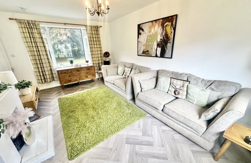 Abergavenny House | Secluded Hot Tub, With Views - Abergavenny