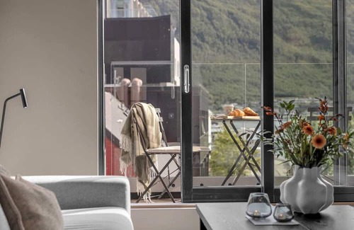 Tromso Condo | The Loft - 4BR/2BATH Central Apt