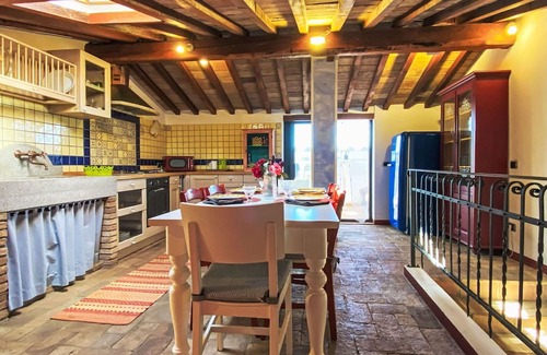 Castellina Marittima Apartment | Cosy apartment for 5 people with WIFI, patio and pets allowed