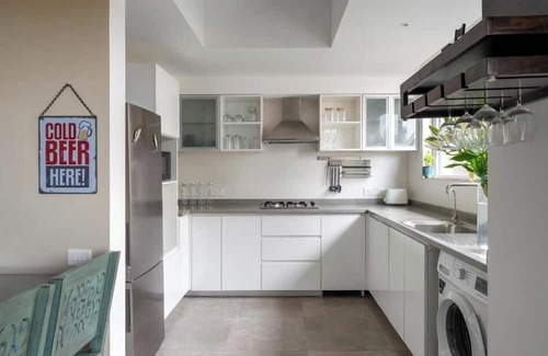 Verem Apartment | ElReino- Spacious 2BHK apartment in Reis Magos