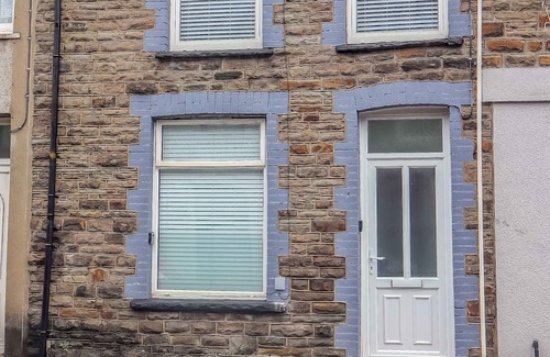 Porth House | Ty Pentref by STAE-Homes