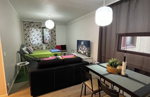 Vantaa City Centre Apartment | Cozy studio in beautiful Vantaa with fitness room