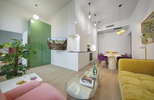 Wroclaw City Center Apartment | Two-Bedroom Presidential Apartment with City View