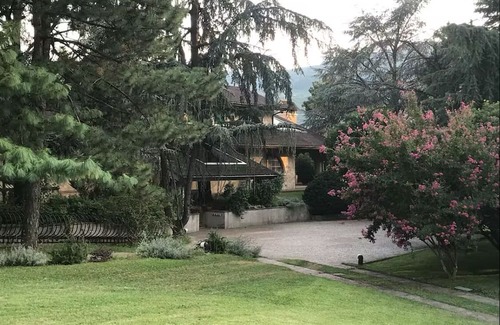 San Giovanni Ilarione House | Villa on the Veronese Hills