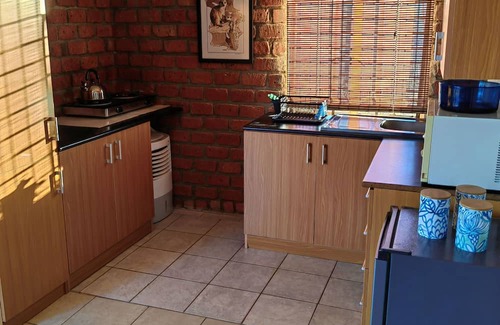 Windhoek Cottage | Cozy cottage close to Windhoek