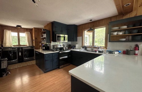 Sherwood Forest House | Lakefront Berkshire Retreat. Come relax, come explore art, culture, outdoors.