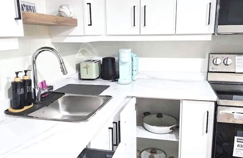 Moncton House | Kickback & relax in a cozy & stylish home in Moncton