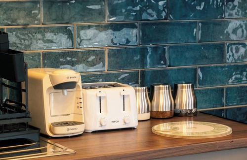 Plasnewydd Apartment | Stylish Cardiff Flats Near Uni City Centre