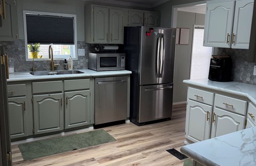 Wentworth House | Lakefront property