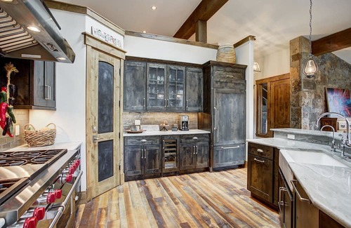 Peak 8 Villa | Breckenridge 101 - Four Bedroom Villa, Sleeps 12