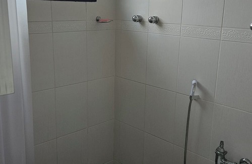 Catete Apartment | Beautiful Studio with Sugarloaf Mountain View. Easy access to tourist attractions, subway and SDU.