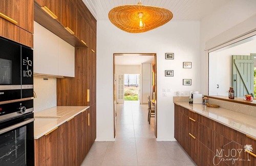 L'Etang-Sale House | VILLA MAMAÔ