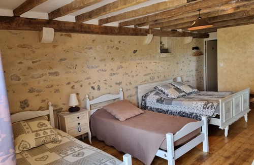 La Berthenoux Bed & Breakfast | Charming renovated guest room with parking in La Berthenoux