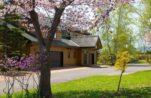Toyako House | Lavender Suite at Lake Toya/Abutagun Toyakocho Hokkaidō