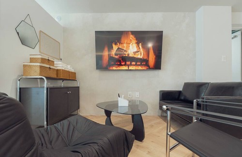 Sogong-dong Apartment | Ravenna. 5mis from Myeongdong, shopping/restaurant/beauty skin care/suite for 8p